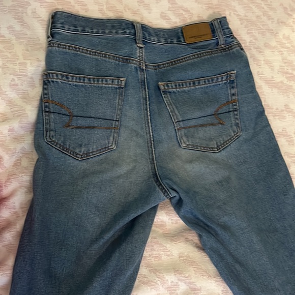 American Eagle Blue Mom Jeans - Picture 5 of 6
